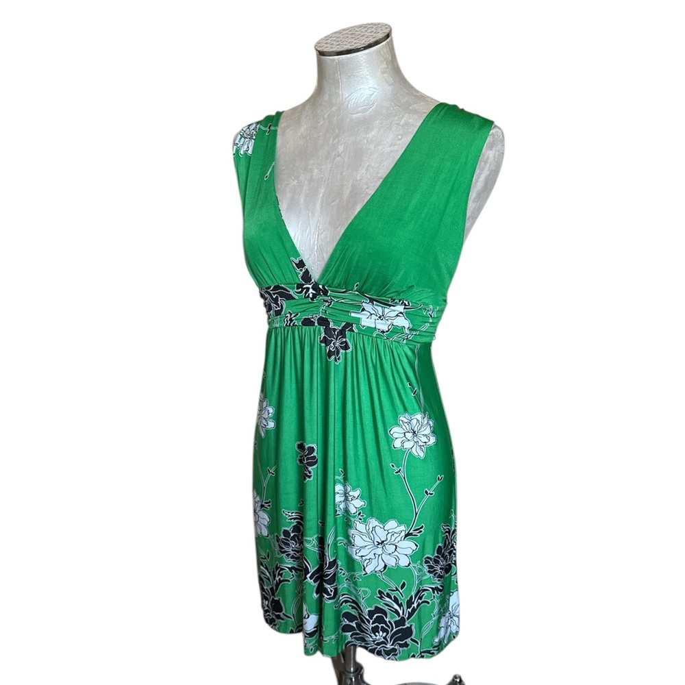 Forever Juniors Dress Vneck Low Back Floral Dress